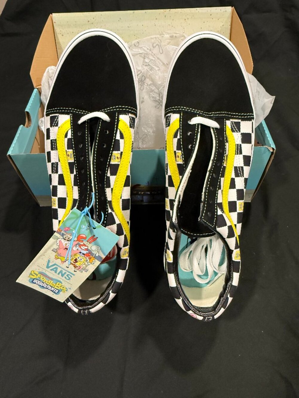 Vans x SpongeBob SquarePants Old Skool Shoes Men's 10.5 New w/ Box VN0A38G19EK